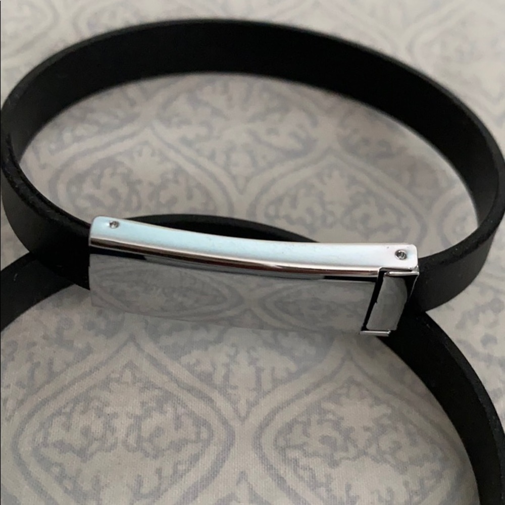 Rubber bracelet - Picture 2 of 2